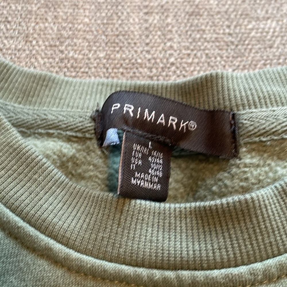 NWOT! Primark Green Sweatshirt - Picture 2 of 2